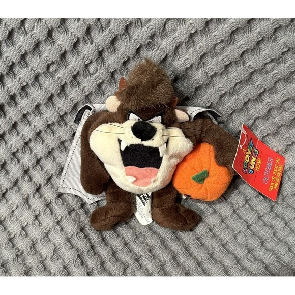 Warner Bros. Studio Store Other - VNTG 1999 Looney Tunes Taz Trick or Treat Mini Bean Bag Plush Halloween Vampire